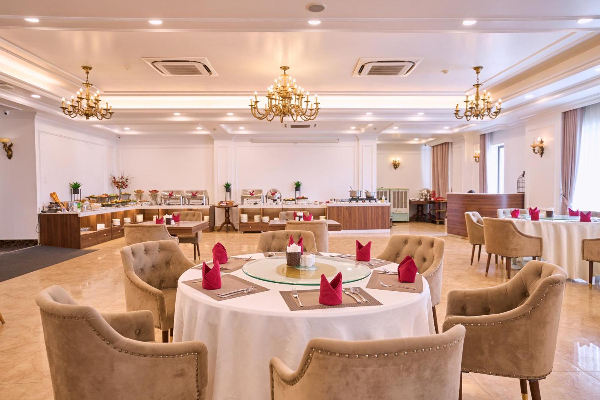 Le Haute Hotel Hai Phong Exterior foto