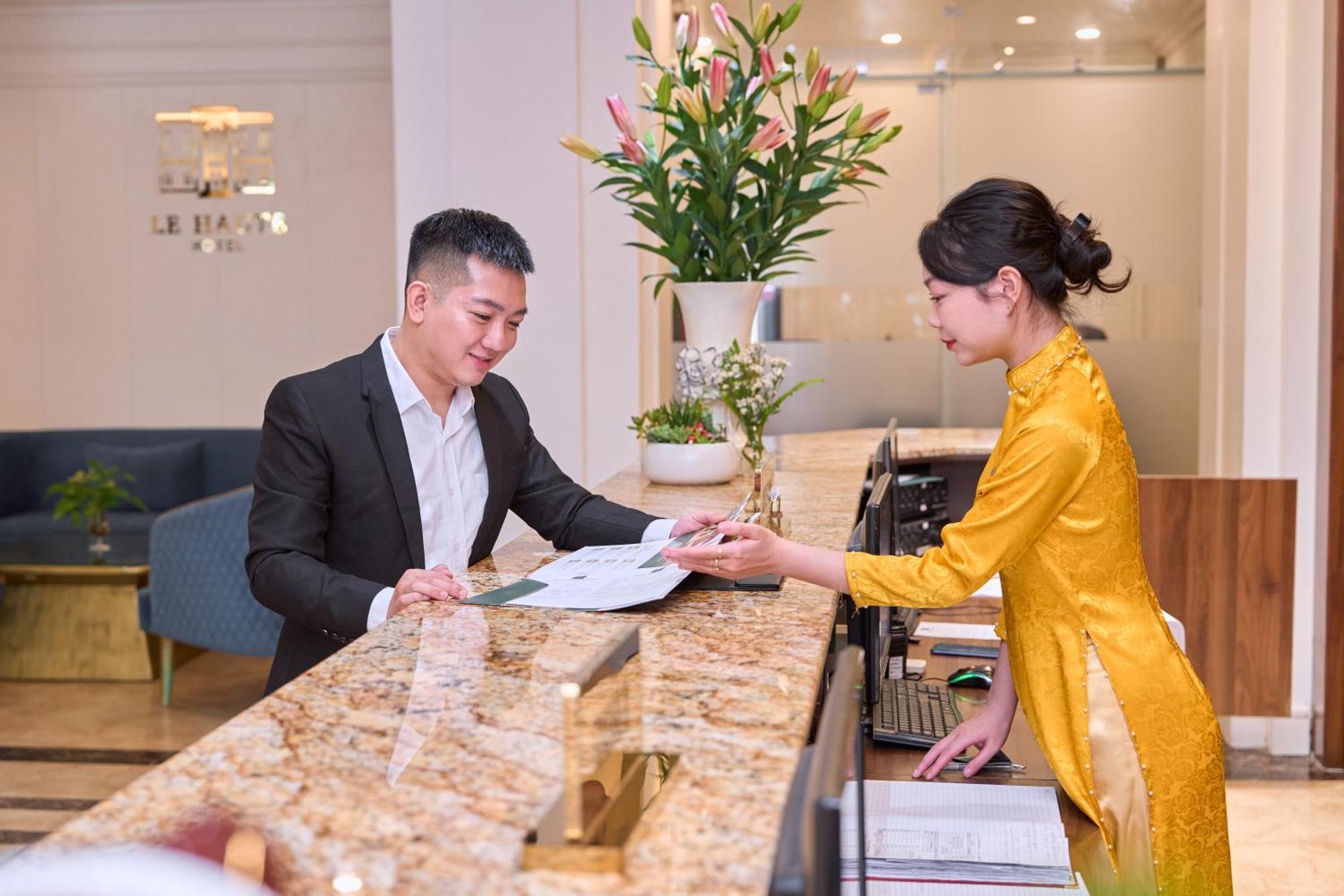 Le Haute Hotel Hai Phong Exterior foto