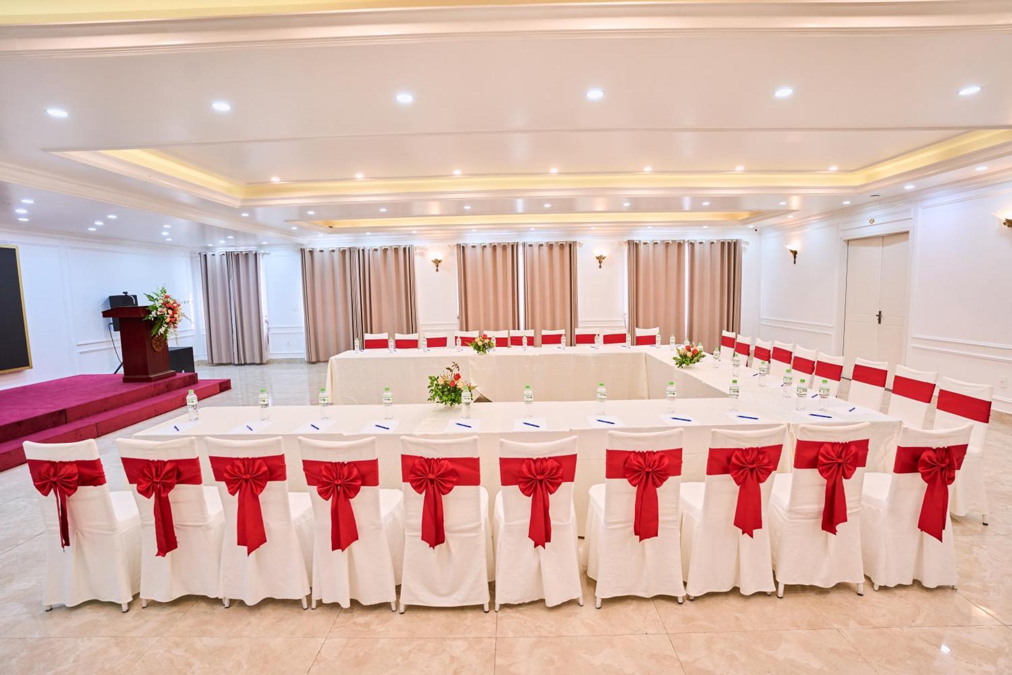 Le Haute Hotel Hai Phong Exterior foto