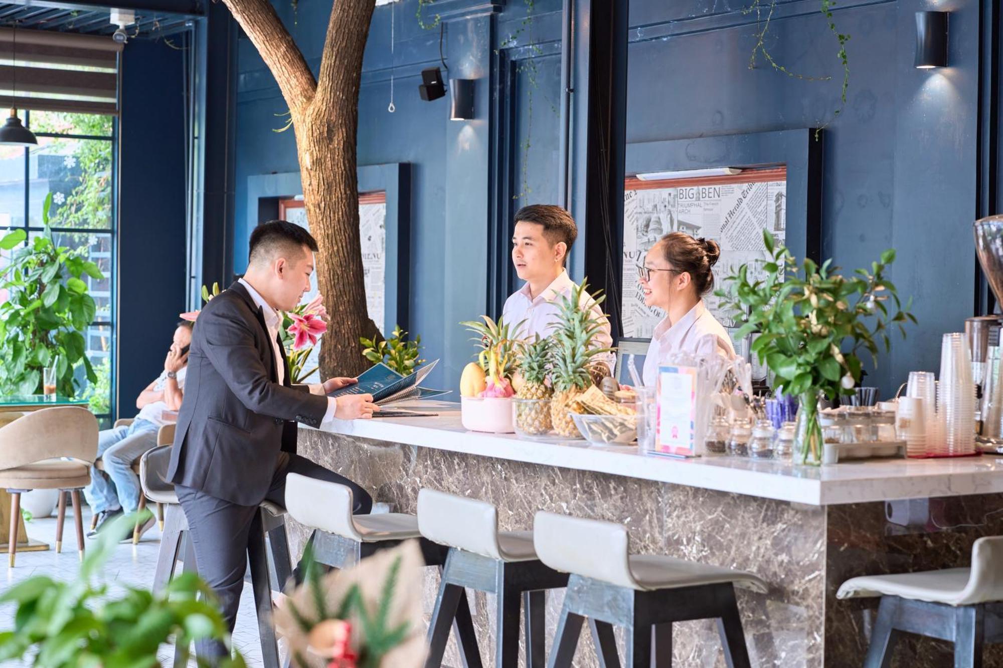 Le Haute Hotel Hai Phong Exterior foto